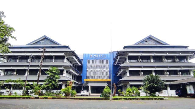kampus undip